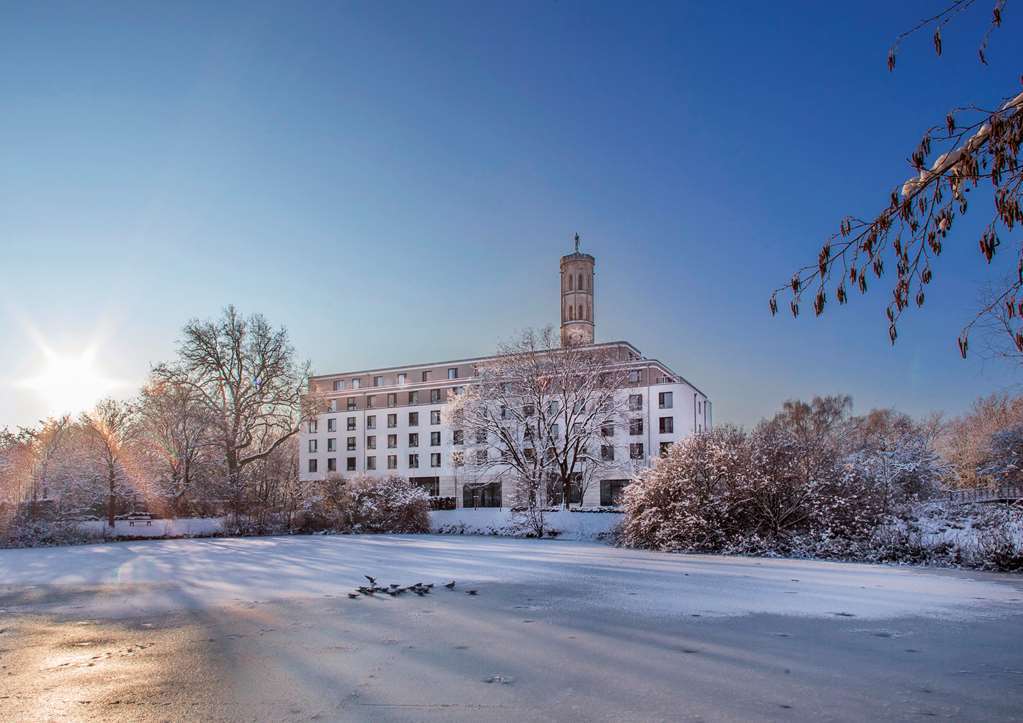 Steigenberger Parkhotel Hotel