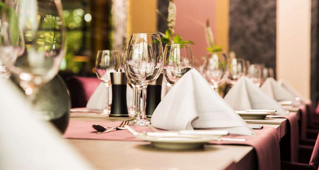 Steigenberger Parkhotel Hotel
