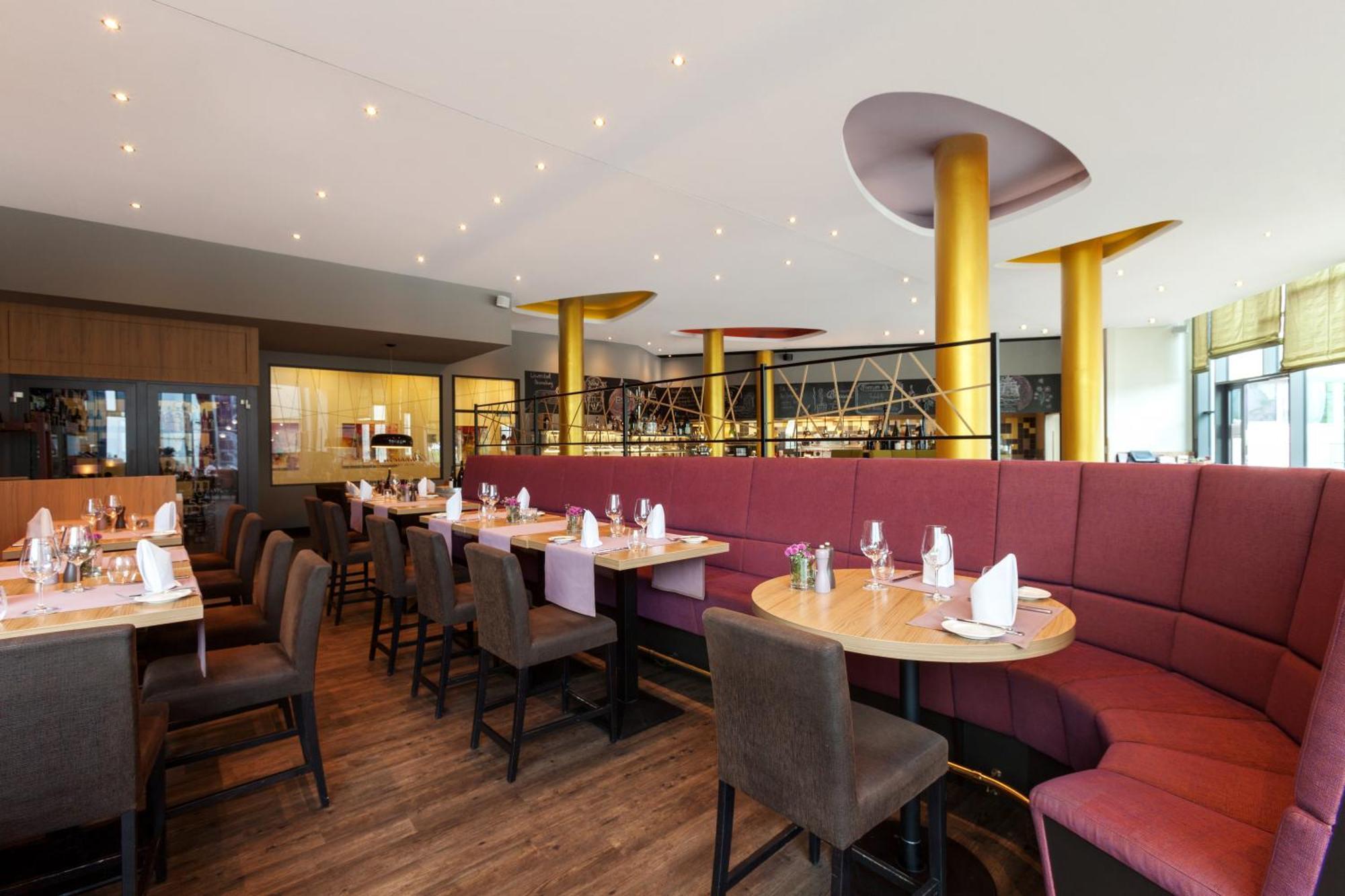 Steigenberger Parkhotel Hotel 4*